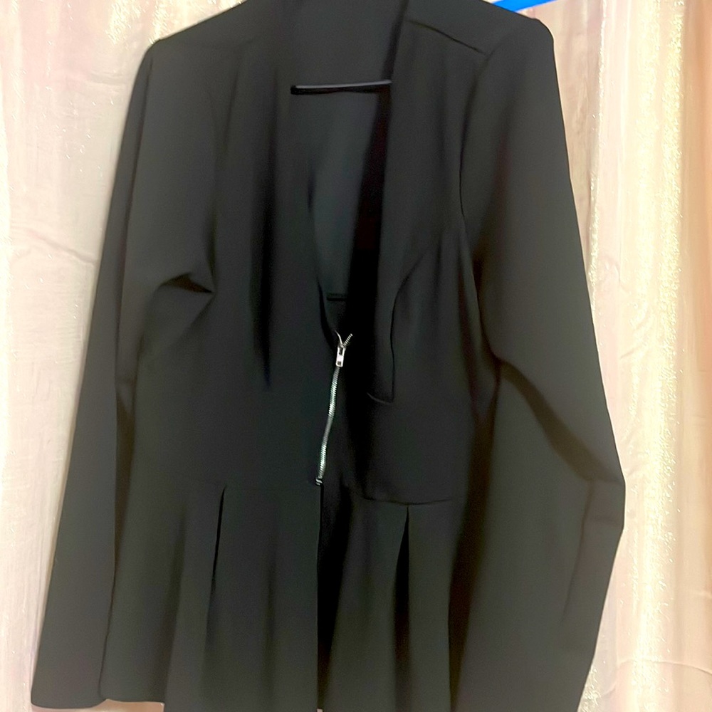 Libian peplum top with zipper